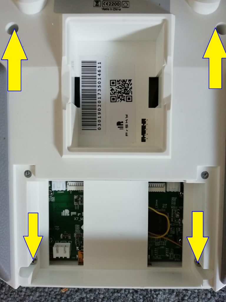 Démontage capot FrSky Taranis QX7
