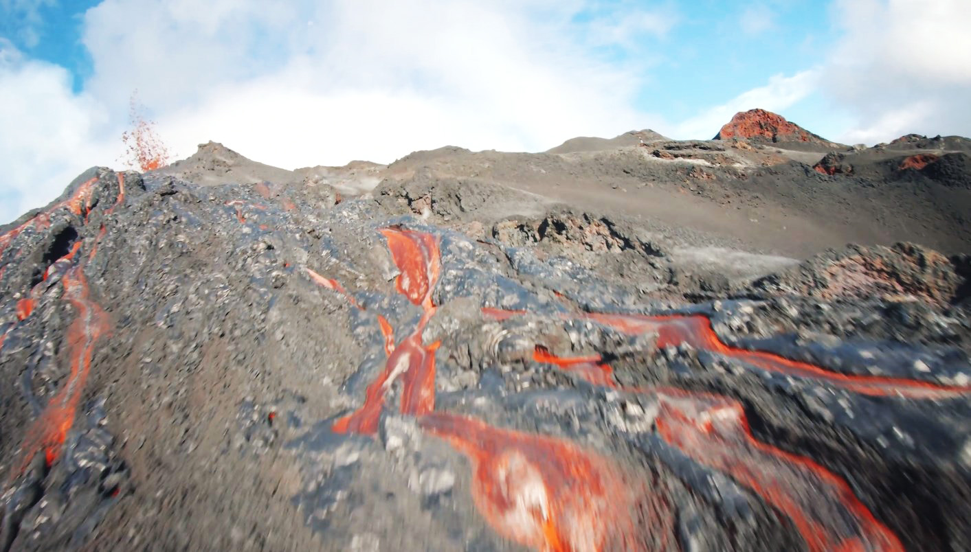 drone vs volcan