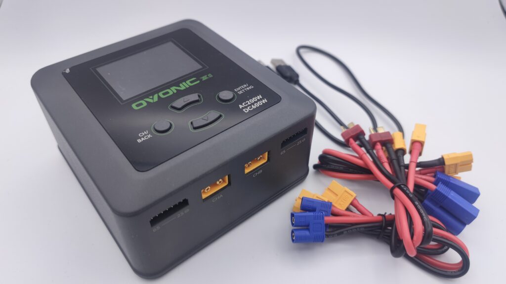 Ovonic X1 Dual Channel Lipo Charger Contenu du pack