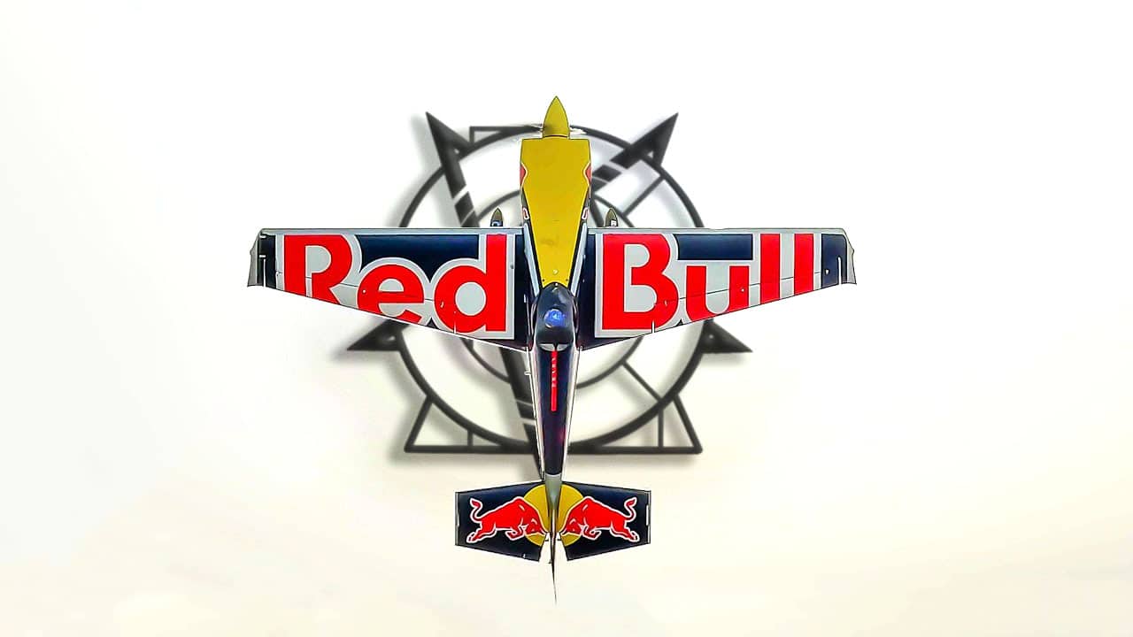 DARIO COSTA RED BULL VS DRONE FPV