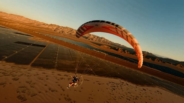 paramoteur vs drone fpv
