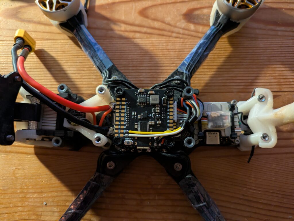 tuto montage stack aikon sur drone jeno