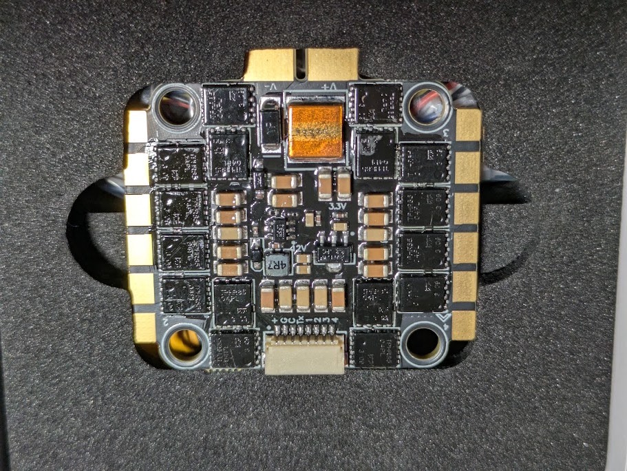 ESCs Velox 8S 70A AM32 (dessus)